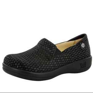 Alegria || PRO Waverly Keli Black Weave Leather Slip On Clogs 36 (6 / 6.5)